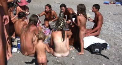 The vast oceanfront 1 Full HD video - This practice of going nude was embraced by the highest ranks of the aristocracy