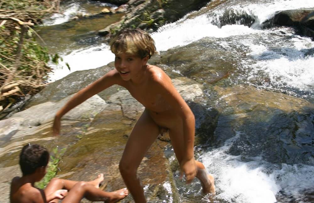 Brazilian Cliff Slide pics - Naturalness and freedom go hand in hand with naturism