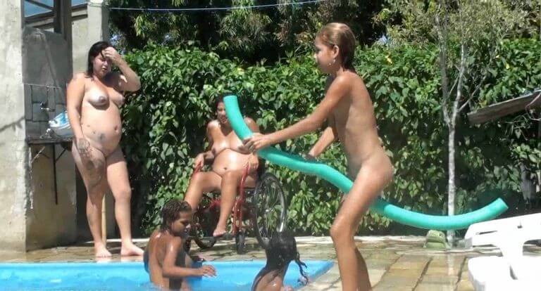 Oceanic Backyard Noon # 1 Full HD - Im also interested in naturism, but I have no experience yet