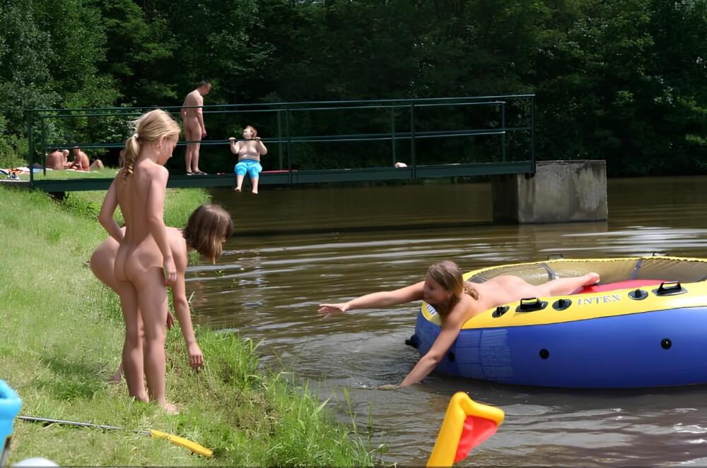 Naked Body gallery - Being oneself and accepting ones body as core principles of naturism and nudism