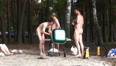 Naturist Sport Medley 2 - Naturism promotes openness toward the body