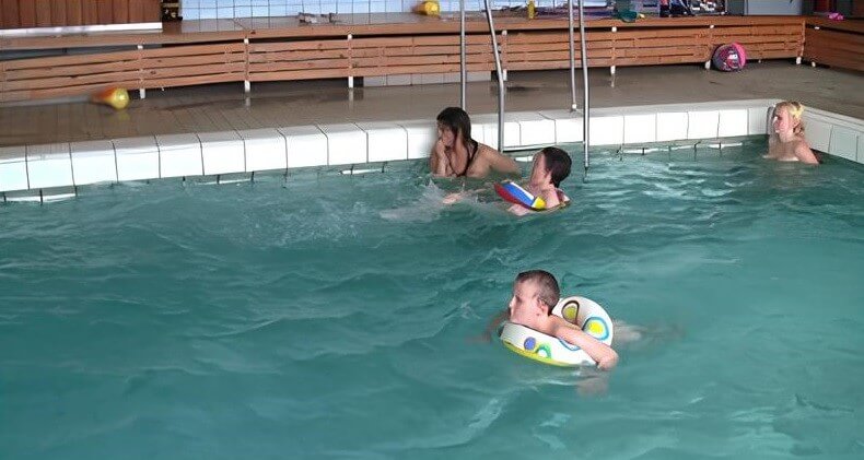 Swimming center club Full HD - Lightness and ease as the main traits of naturists