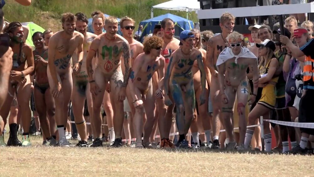 Roskilde Festival Full HD video - Ordinary people as naturists