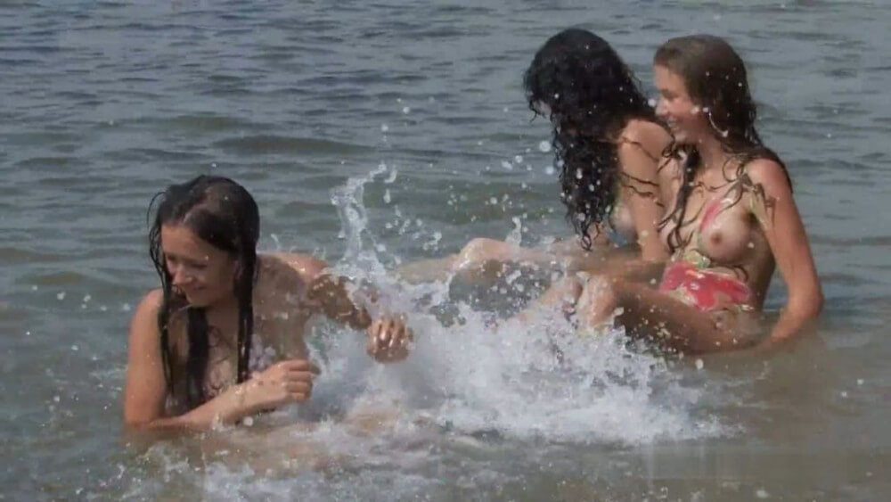 Body Art At Nudist Beach - The idea of being naked is good