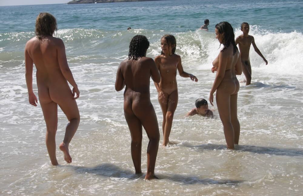 Brazils Water Refreshing pics - Nudity as part of a life free from shame and fear of ones own nakedness
