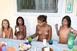Family Events Pictures # 1 - Spontaneous Nudism Thrives