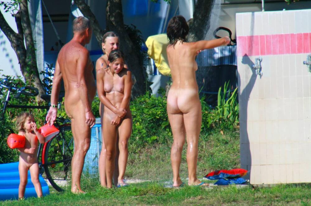 Ula FKK Water Toy pics - Lightheartedness and ease are characteristic features of the practice of nudism and naturism