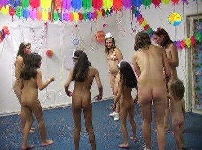 Naturist Freedom: Princess - Leaving the house while naked