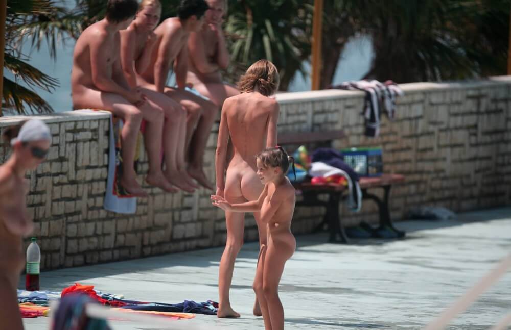 Ledge Group Naturists pics - Nudity helps to overcome insecurities and boost self-esteem