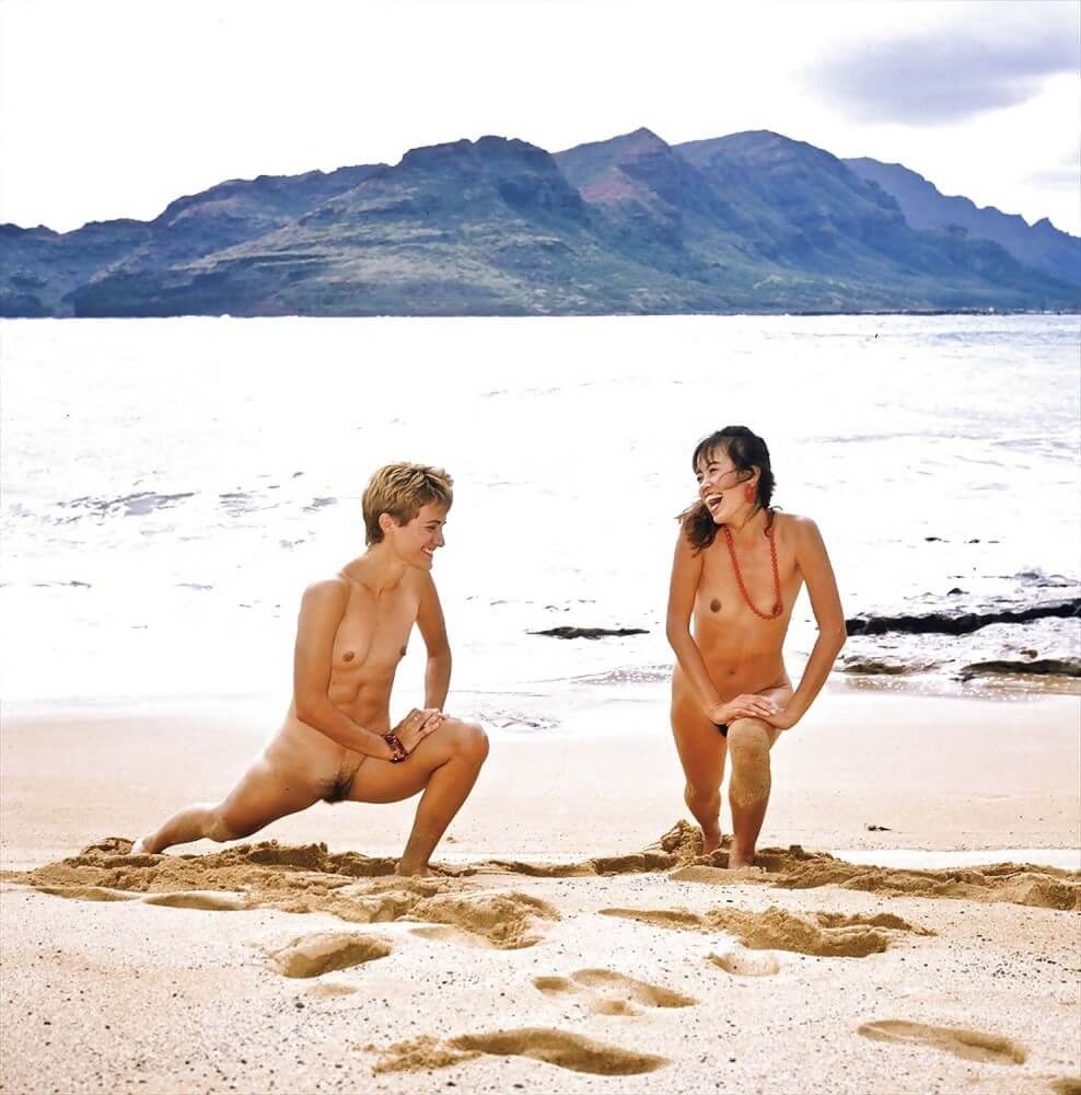Retro naturism photos - Nudism teaches respect for the body and nature