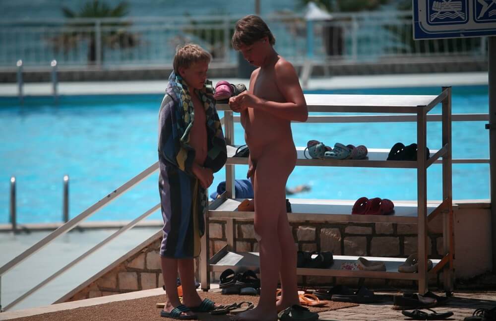 Scooter Travel Mid Day pics - Harmony and balance are important in this nudist culture