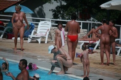 Enjoying The Sunny Pool gallery - The worship of the naked body