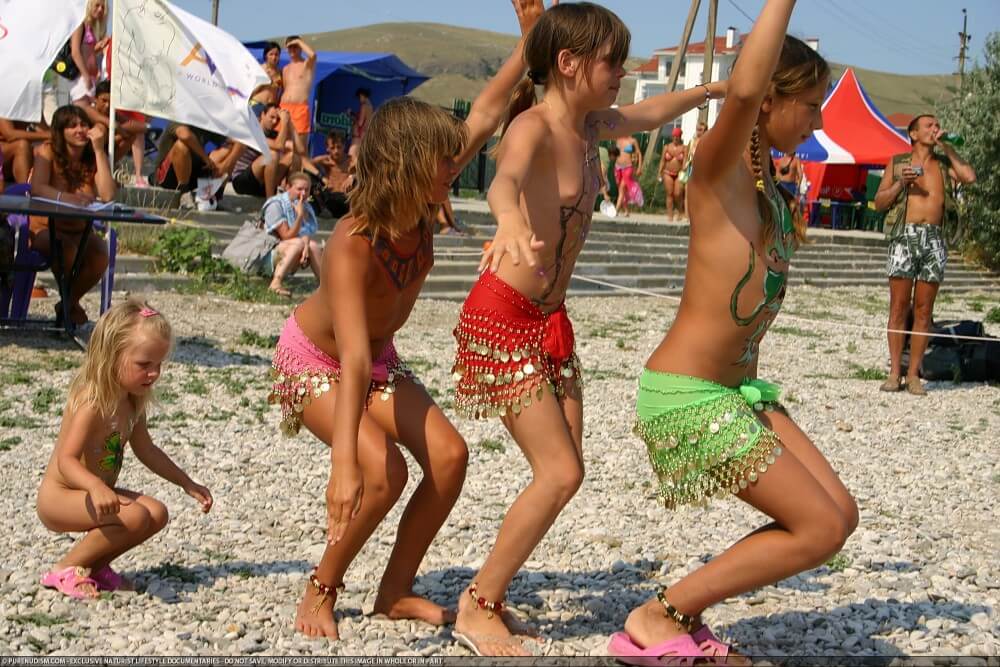 Festival and dancing photos - Naturism as a Way to Connect with Nature