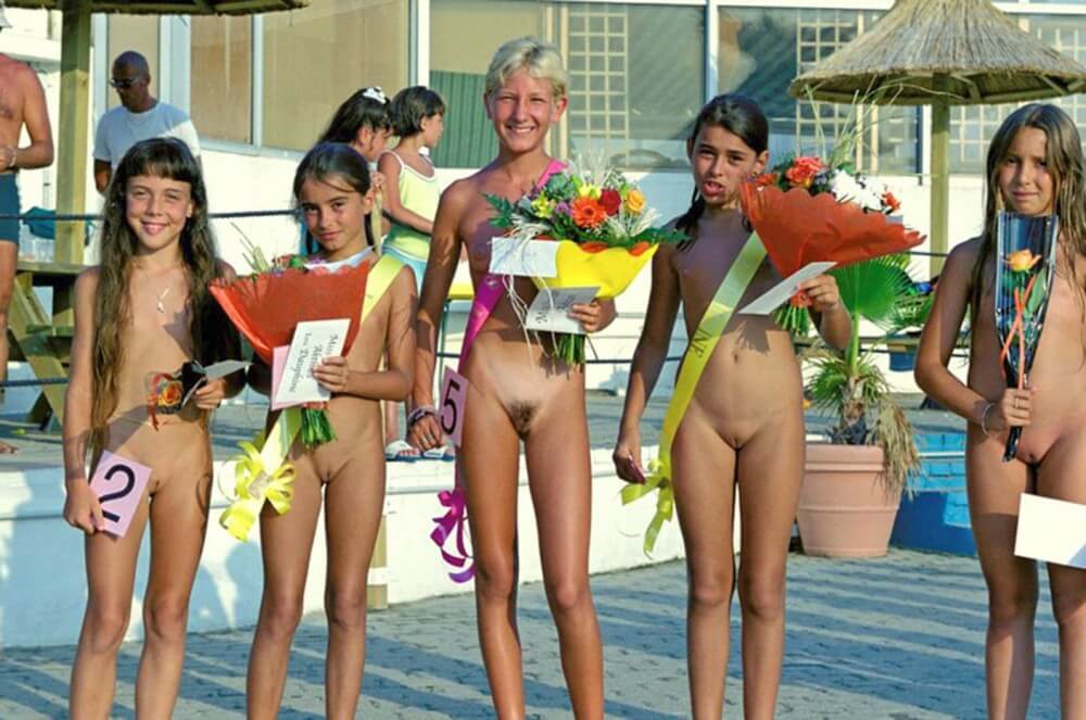 Beauty contest FR photos - Nudism and naturism as a philosophy of life based on respect and acceptance