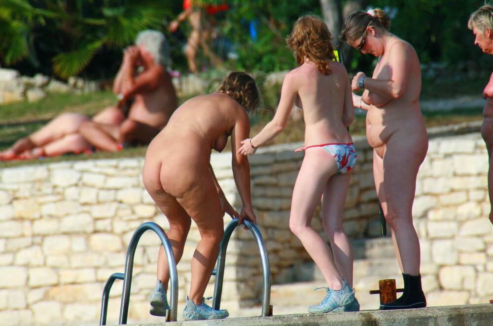Ula FKK Exploration Family pics - The idea of being naked is good