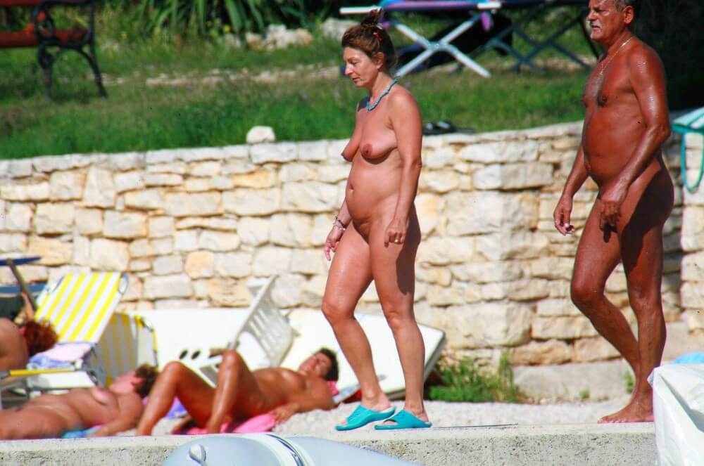 Ula FKK Wall-Side Passby photos - Nudism and Respect for Nature and the Environment