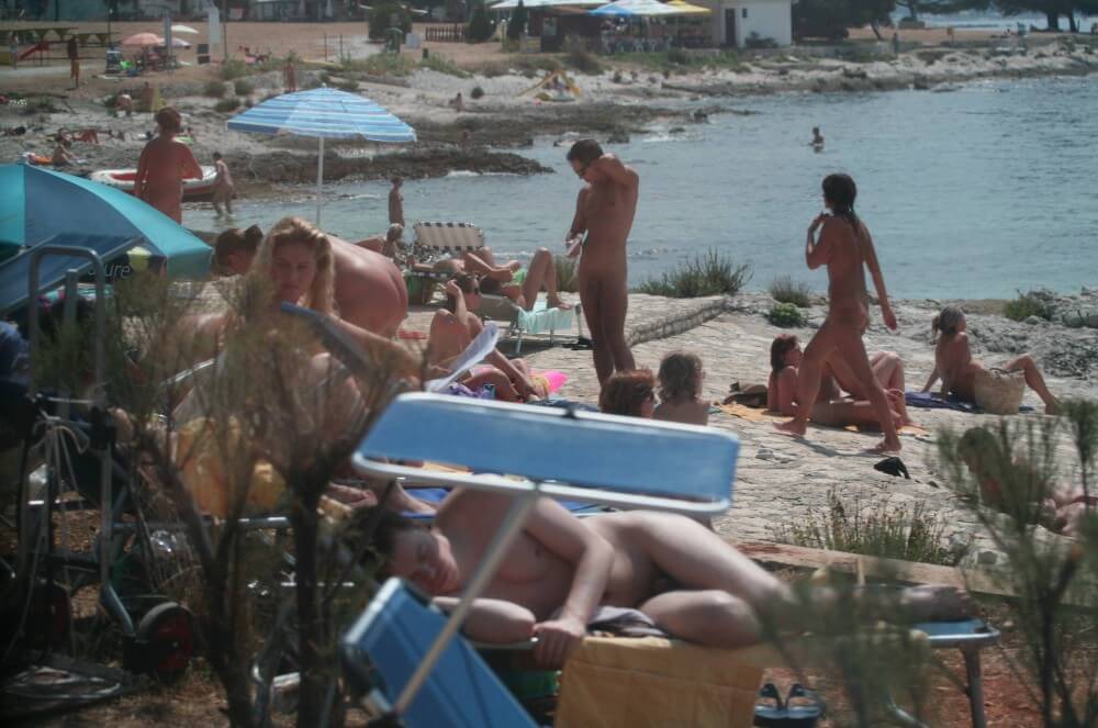 Nuda Beach Wide Outlook pics - Peoples perceptions of nudists